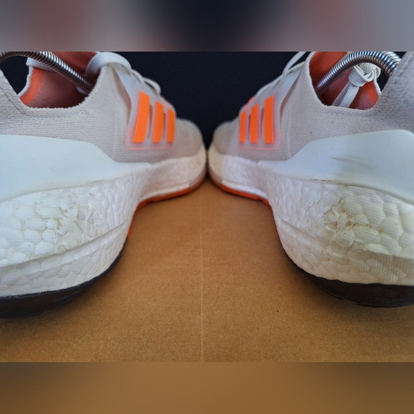 Adidas Ultraboost 22 Size 8.5 Aluminum Beam Orange GX6666**No Insole** - Picture 8 of 13